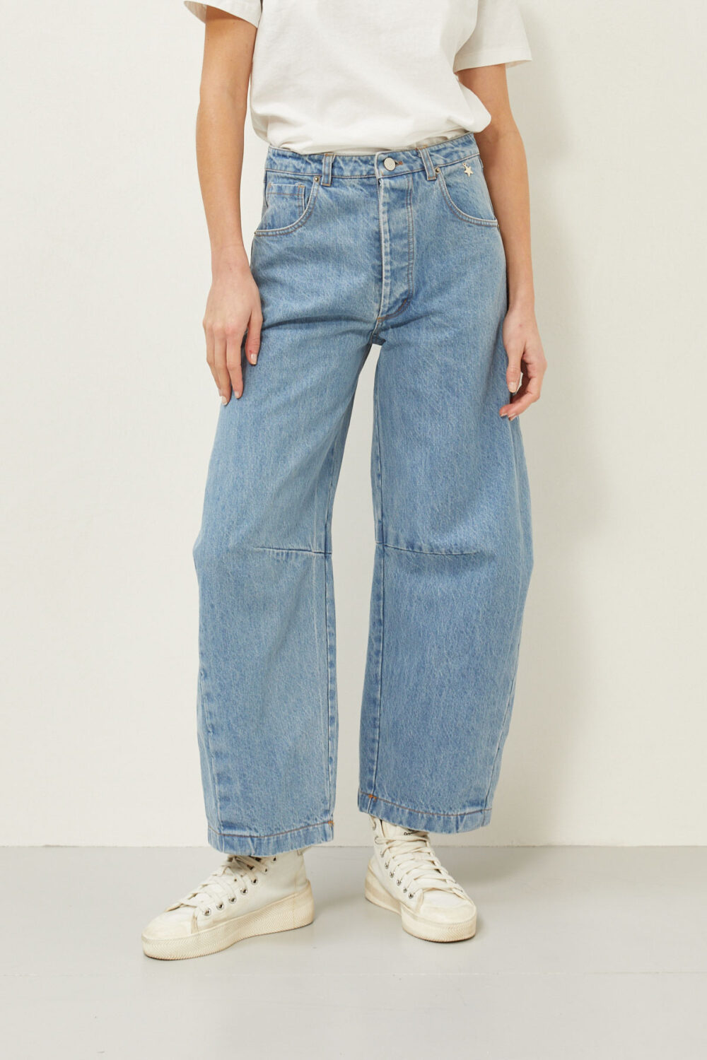 Denim horseshoe