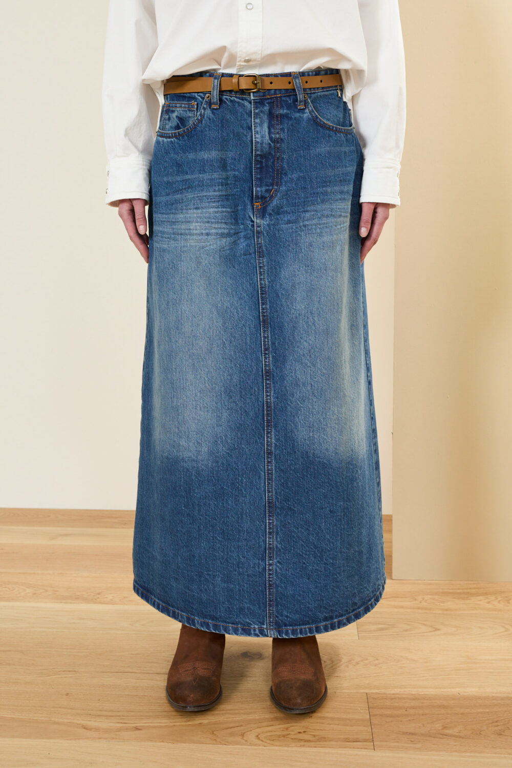 Gonna denim con spacco retro - immagine 2